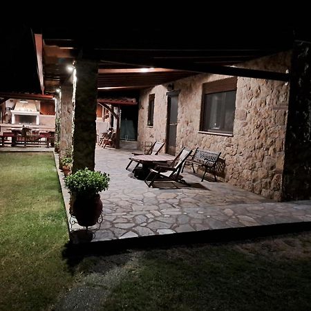 Konaki Guesthouse ออร์โมส ปานากีอาส ภายนอก รูปภาพ